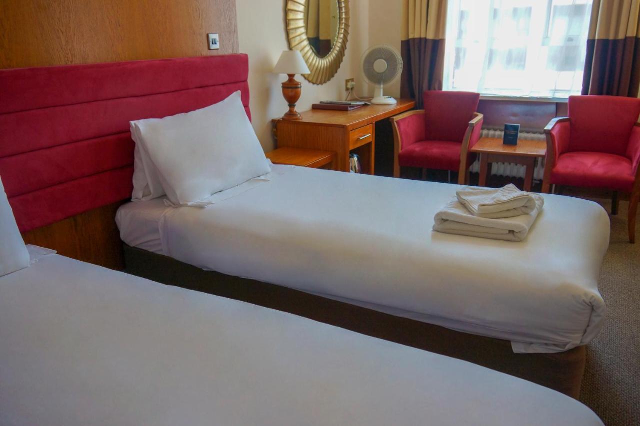 Royal Cambridge Hotel Room photo